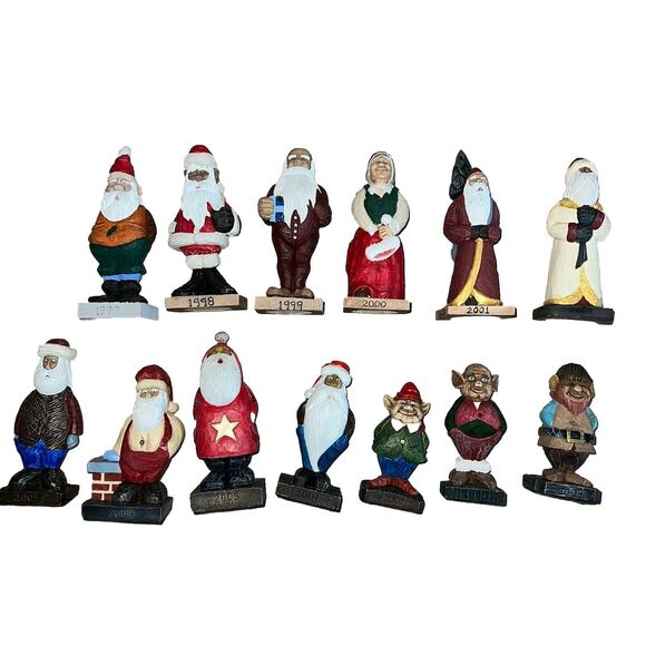 Hand Painted Carved Santa Claus Figurines Set of 13 Signed Dave Constantine - Picture 1 of 4